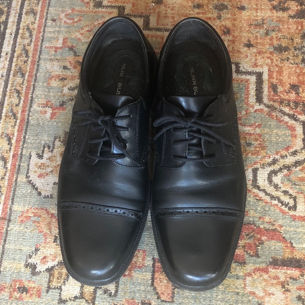 Nunn Bush Black Cap Toe Oxford‎ 13M Leather Upper with Perforated Detail